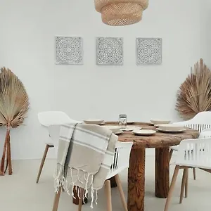 Nomad Surf House Ostello Corralejo